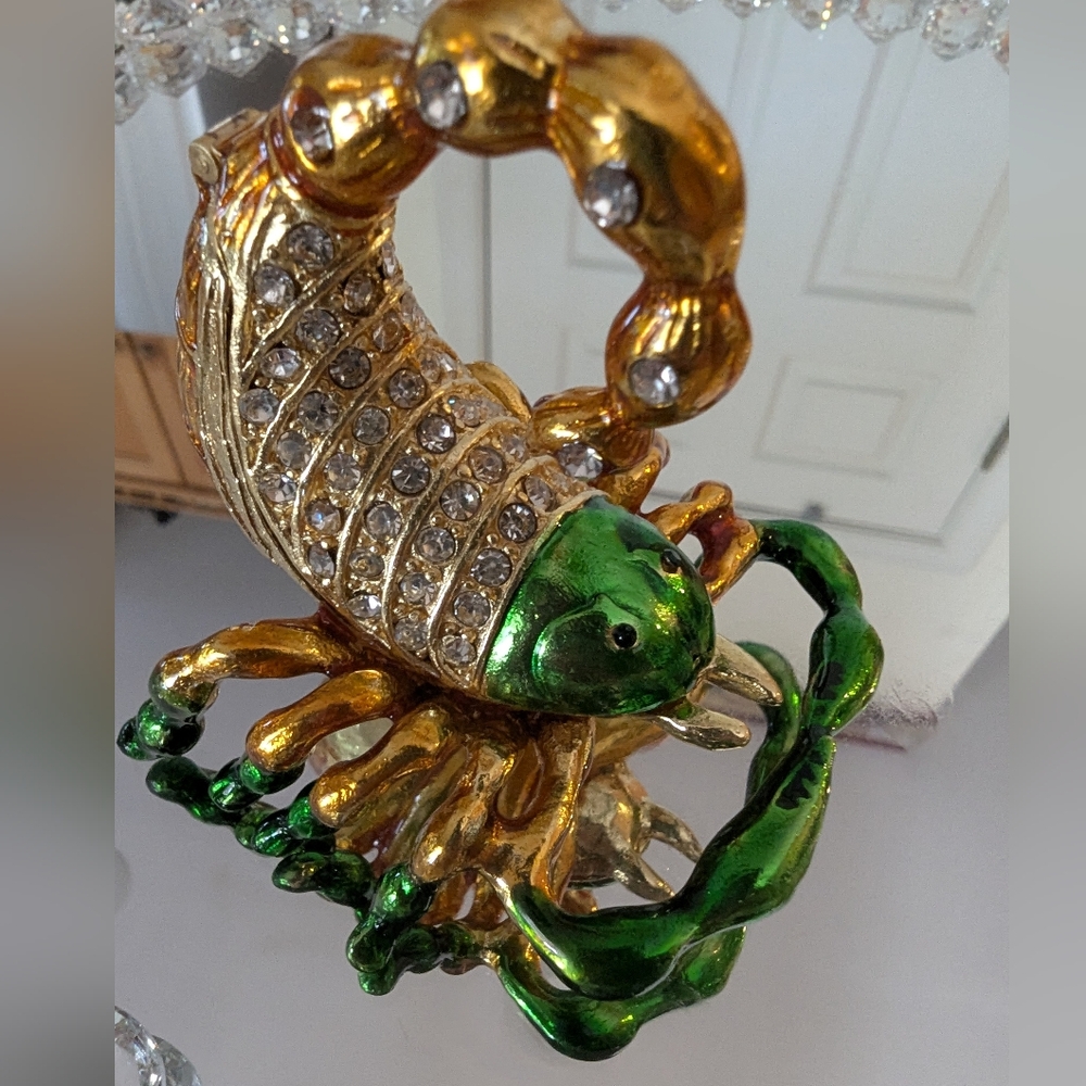 Scorpion Tchotchke Jewelry Trinket Box NIB